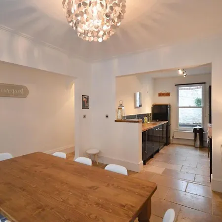 Townhouse In Clifton Village - R&r #3 Bristol