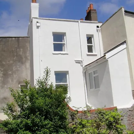 Townhouse In Clifton Village - R&r #3 *