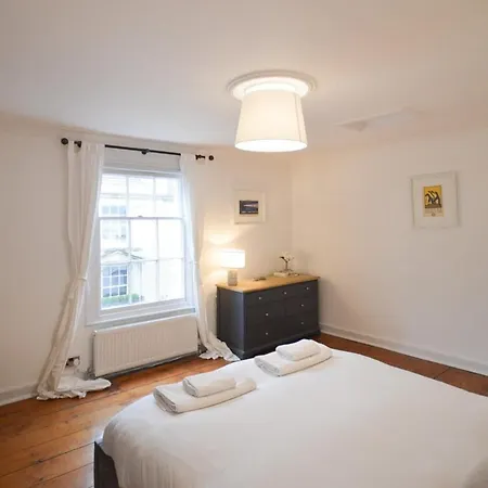 Townhouse In Clifton Village - R&r #3