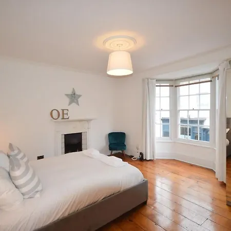 Townhouse In Clifton Village - R&r #3 *